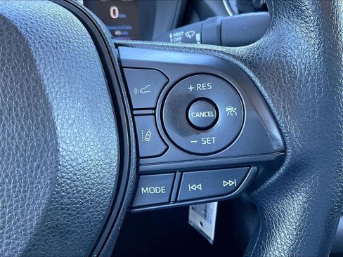 Used 2022 Toyota Corolla LE image 21