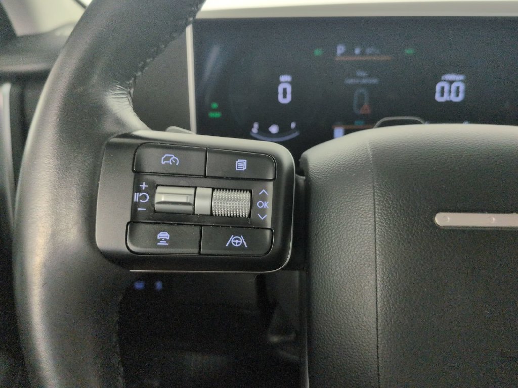 Used 2024 Hyundai Santa Fe SEL FWD image 40