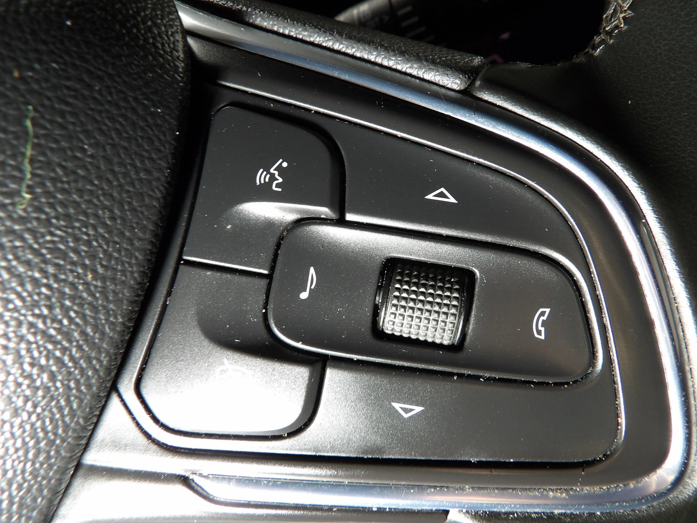 Used 2024 Buick Encore GX Sport Touring FWD image 19