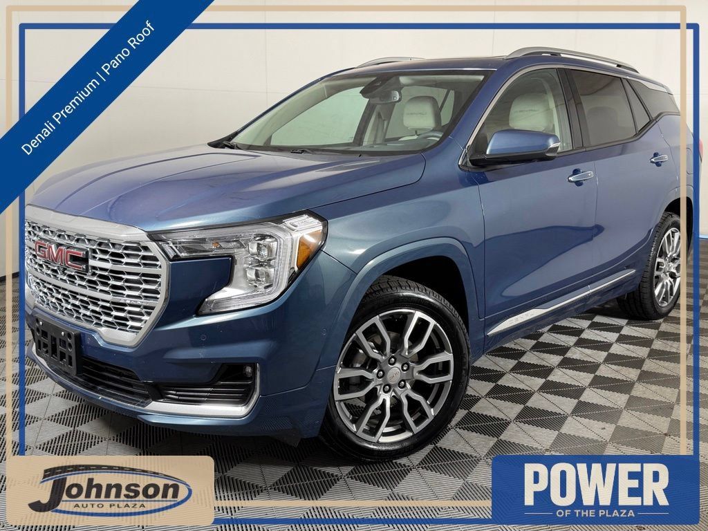 Used 2024 GMC Terrain Denali w/ Denali Premium Package AWD/4WD image 1