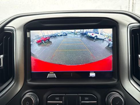 Used 2021 Chevrolet Silverado 1500 LT w/ Z71 Off-Road Package image 26