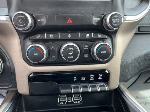 Used 2020 RAM 1500 Laramie AWD/4WD image 30
