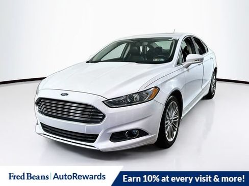 Used 2014 Ford Fusion SE w/ Equipment Group 202A FWD image 3