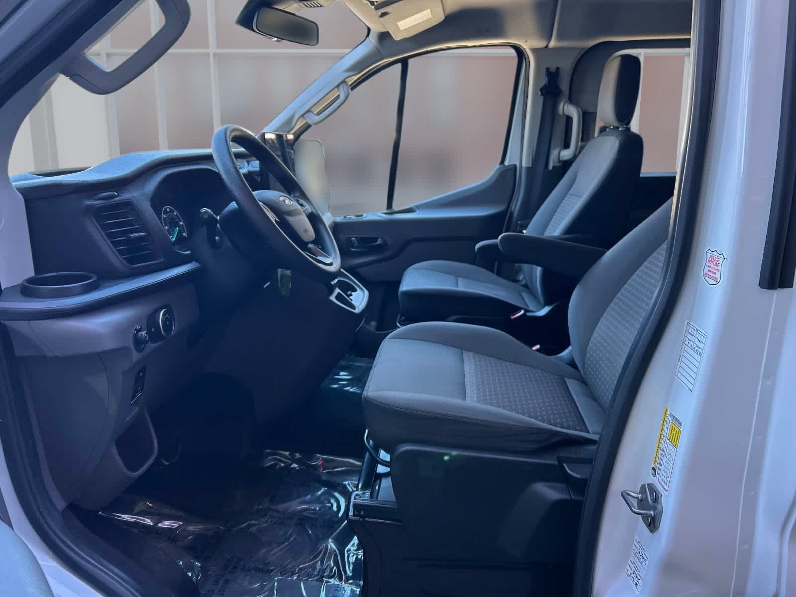 Used 2023 Ford Transit 350 XLT RWD image 11