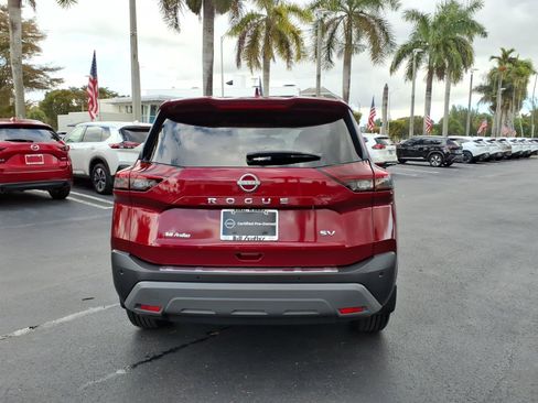 Certified 2023 Nissan Rogue SV image 5