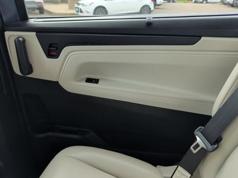 Used 2025 Honda Odyssey EX-L image 34
