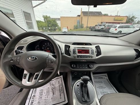Used 2013 Kia Sportage LX AWD/4WD image 10