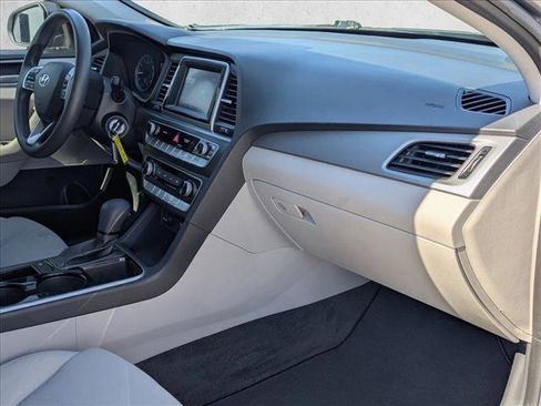 Used 2019 Hyundai Sonata SE image 20