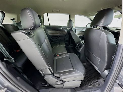 Used 2023 Volkswagen Atlas SE image 28