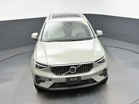 Used 2025 Volvo XC40 B5 Ultra w/ Climate Package AWD/4WD image 19