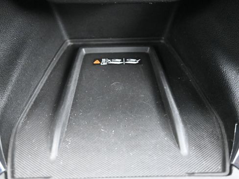 Used 2023 Chevrolet Traverse RS AWD/4WD image 21
