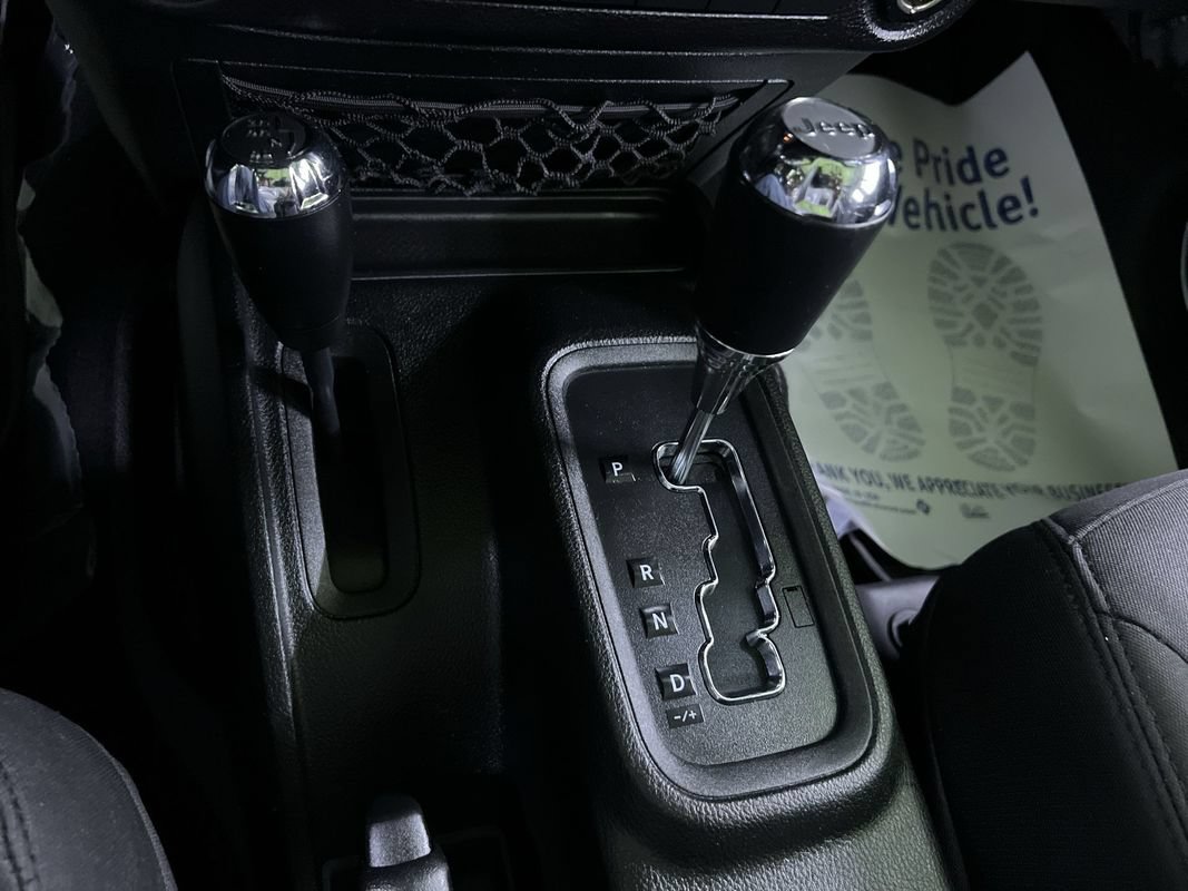 Used 2018 Jeep Wrangler Unlimited Sport S AWD/4WD image 23