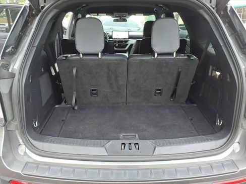 Used 2025 Ford Explorer ST-Line AWD/4WD image 19