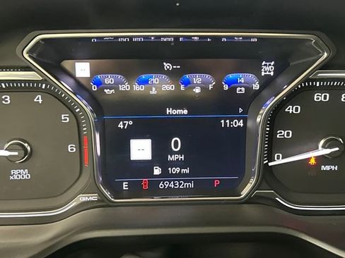 Used 2021 GMC Yukon Denali image 18