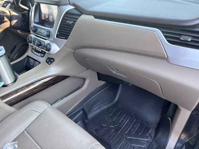 Used 2017 GMC Yukon SLT AWD/4WD image 8