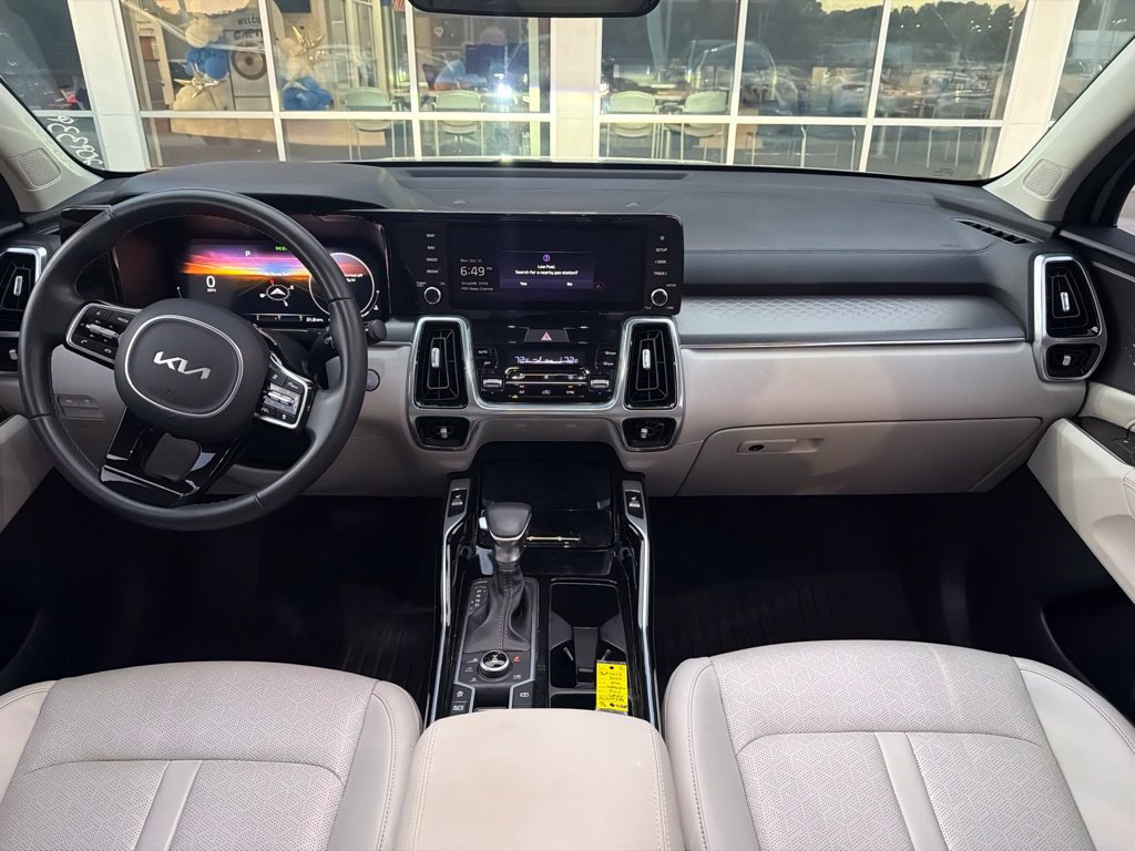 Used 2023 Kia Sorento SX AWD/4WD image 8