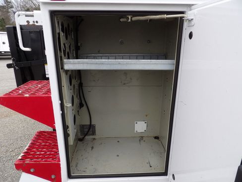 Used 2015 Ford F550 2WD Regular Cab Super Duty w/ Power Equipment Group image 53