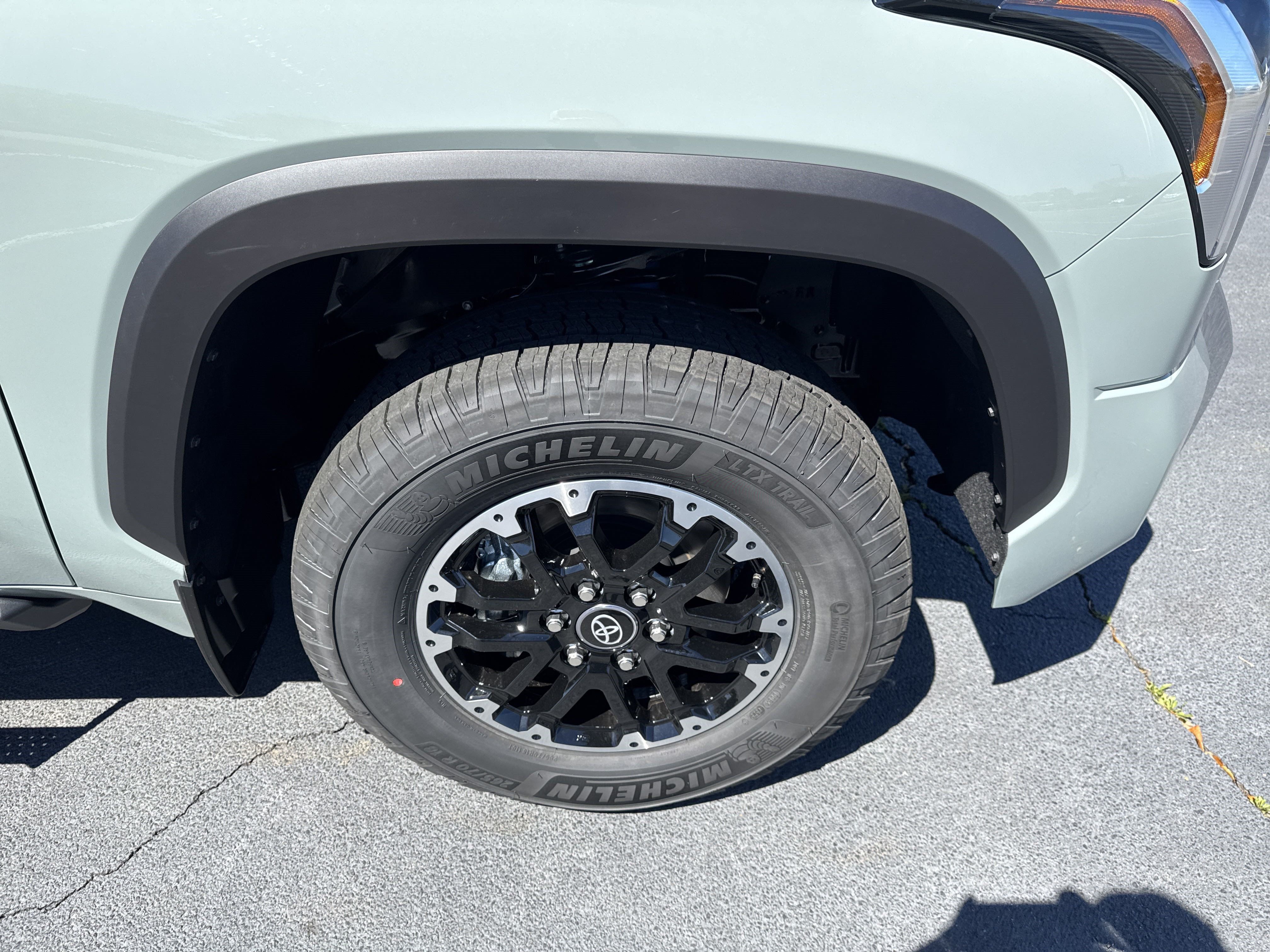 New 2025 Toyota Tundra SR5 w/ TRD Off-Road Package AWD/4WD image 10