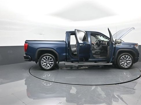 Used 2022 GMC Sierra 1500 Denali w/ Denali Reserve Package image 43