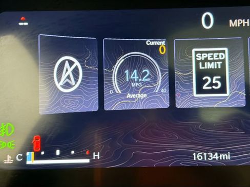 Used 2024 Jeep Grand Cherokee L Overland w/ Trailer Tow Package image 13