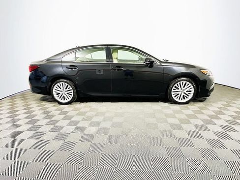 Used 2016 Lexus ES 350 w/ Luxury Package w/Wood Trim FWD image 9