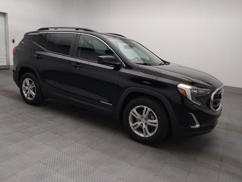 Used 2021 GMC Terrain SLE w/ Driver Convenience Package FWD image 11