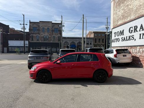 Used 2017 Volkswagen GTI Autobahn FWD image 5
