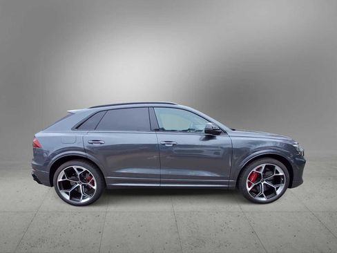 New 2025 Audi RS Q8 performance image 9