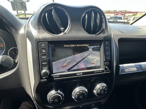 Used 2014 Jeep Compass Limited FWD image 14