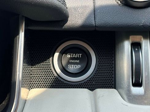 Used 2019 Land Rover Range Rover Long Wheelbase Supercharged image 30