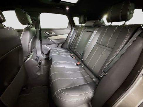Used 2021 Land Rover Range Rover Velar R-Dynamic S image 26