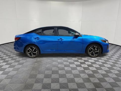 Used 2025 Nissan Sentra SV FWD image 4