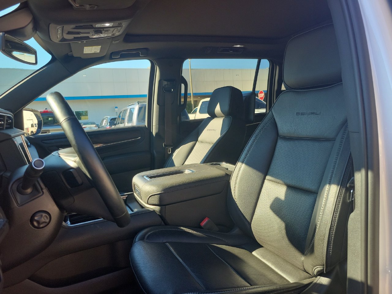 Certified 2023 GMC Yukon XL Denali w/ Max Trailering Package AWD/4WD image 17