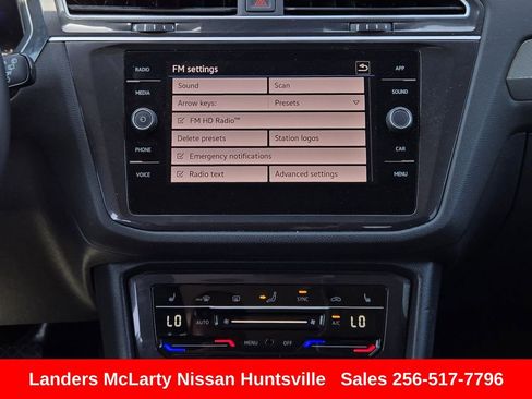 Used 2024 Volkswagen Tiguan SE AWD/4WD image 18