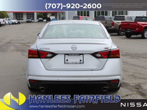 New 2025 Nissan Altima 2.5 SR w/ SR Premium Package FWD image 8