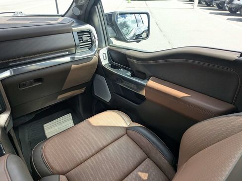 Used 2025 Ford F150 King Ranch w/ FX4 Off-Road Package AWD/4WD image 18