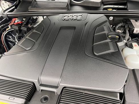 Used 2018 Audi Q7 3.0T Premium Plus w/ Premium Plus Package image 37