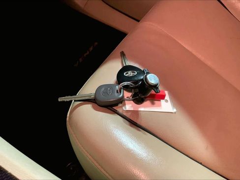 Used 2009 Toyota Venza image 13