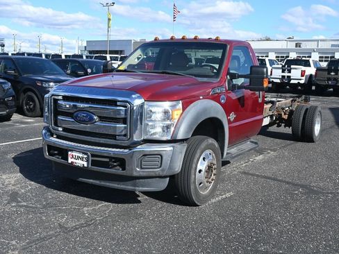 Used 2016 Ford F550 2WD Regular Cab Super Duty w/ XLT Interior Package image 7