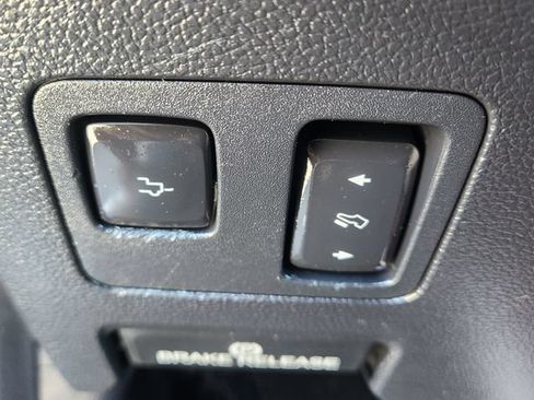 Used 2019 Ford F250 Lariat w/ Lariat Ultimate Package AWD/4WD image 38