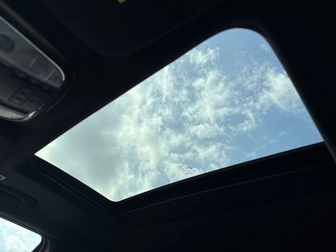 Used 2021 Jeep Grand Cherokee Limited image 22