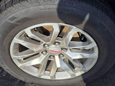 Used 2021 GMC Sierra 1500 SLT w/ X31 Off-Road Package image 9