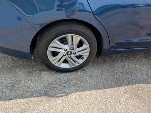 Used 2020 Hyundai Elantra SEL FWD image 10
