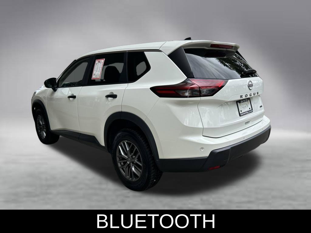 Used 2024 Nissan Rogue S AWD/4WD image 5
