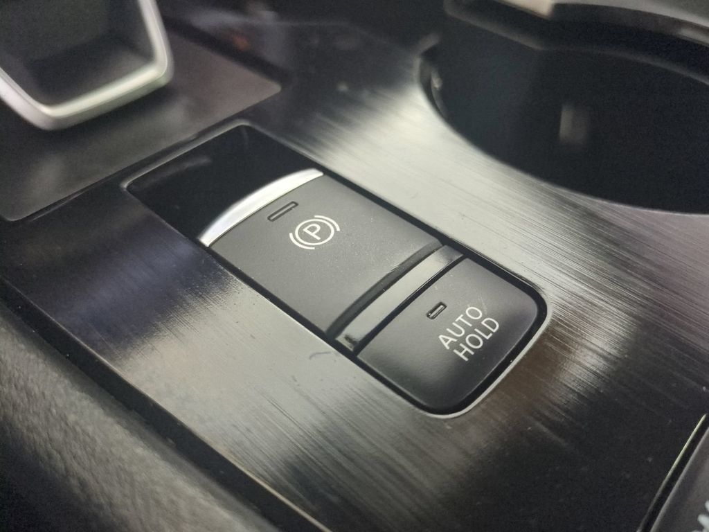 Used 2023 Nissan Rogue SV FWD image 27