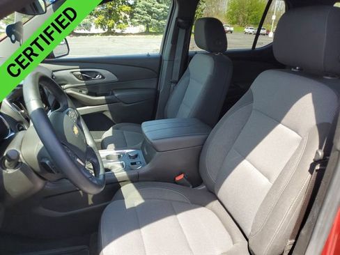 Certified 2023 Chevrolet Traverse LT FWD image 19