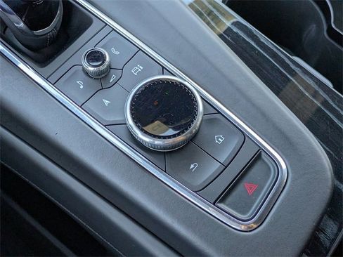 Certified 2023 Cadillac Escalade ESV V image 29