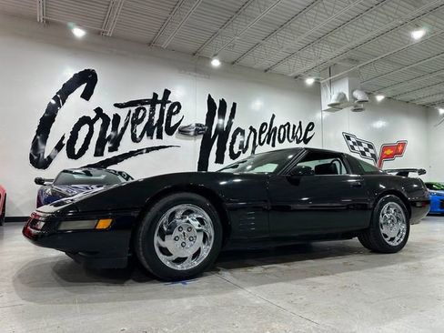 Used 1993 Chevrolet Corvette Coupe RWD image 1