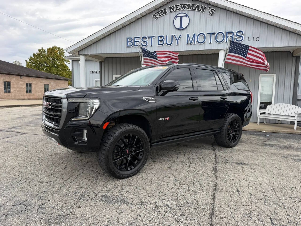 Used 2021 GMC Yukon AT4 w/ AT4 Premium Plus Package AWD/4WD image 39