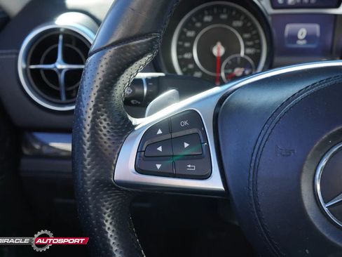 Used 2018 Mercedes-Benz SL 550 image 33